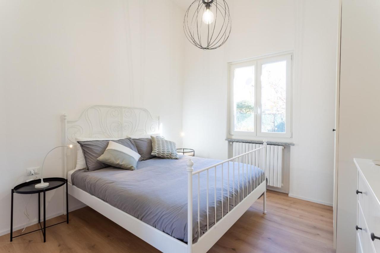 Lovely Corner In The Heart Of The Lake By Rent All Côme Extérieur photo