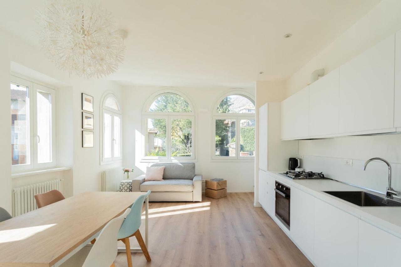 Lovely Corner In The Heart Of The Lake By Rent All Côme Extérieur photo