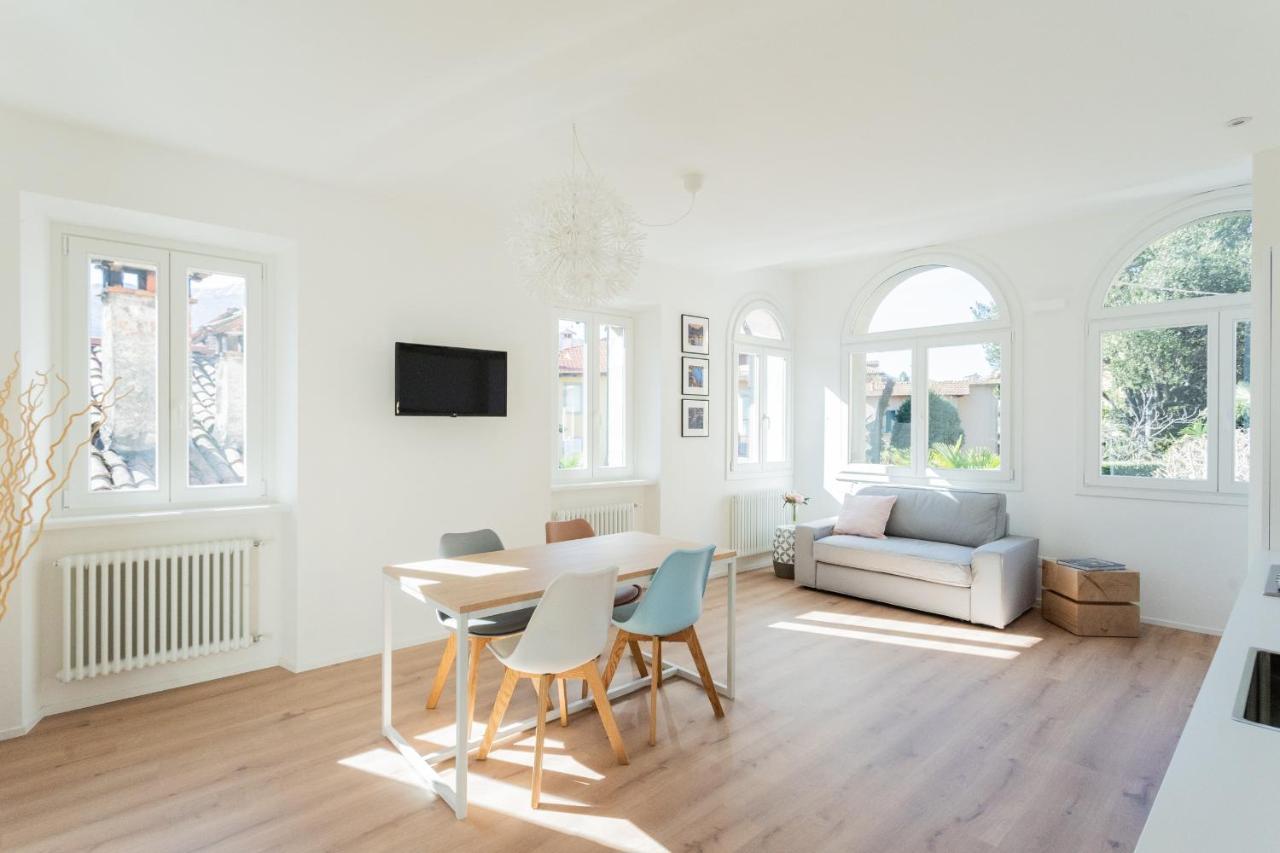 Lovely Corner In The Heart Of The Lake By Rent All Côme Extérieur photo